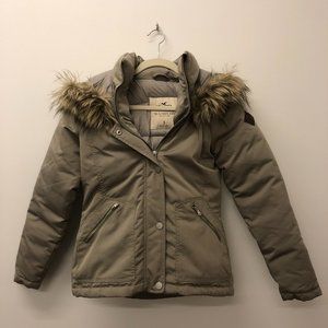 Hollister The Ultimate Down Collection Coat